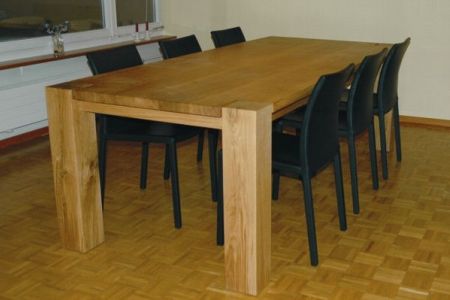 Tisch Bigfoot NB 01 gross.jpg