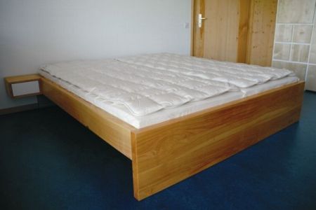 Bett Gugler 01 gross.jpg